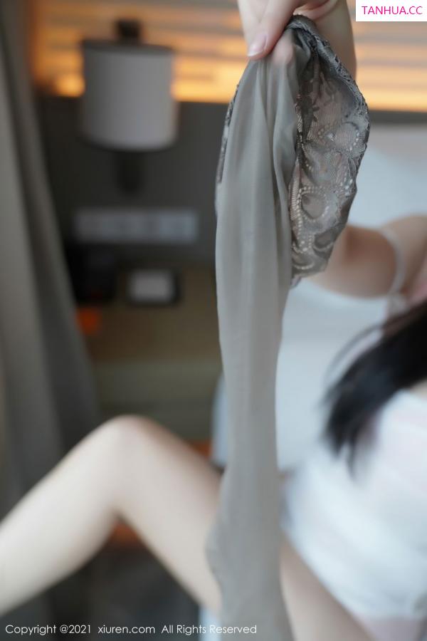 陈诗诗 诗诗 [XiuRen]高清写真图 2021.04.27 VOL.3352 诗诗kiki第15张图片